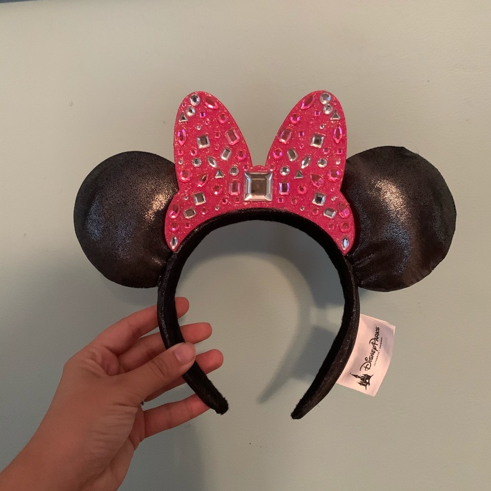 Minnie Mouse ears